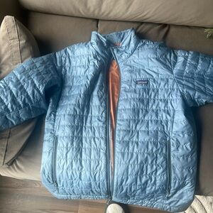 Patagonia men Blue Jacket used 4 times